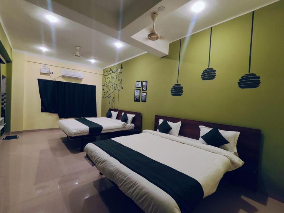 Emerald Euphoria The Luxury Stay Near Infocity Best Seller Bhubaneswar Eksteriør bilde