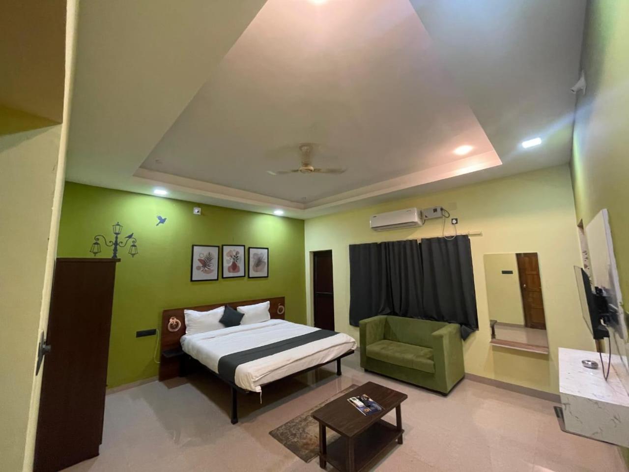 Emerald Euphoria The Luxury Stay Near Infocity Best Seller Bhubaneswar Eksteriør bilde